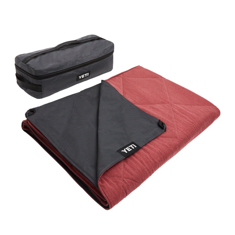YETI Lowlands Blanket Fireside Red